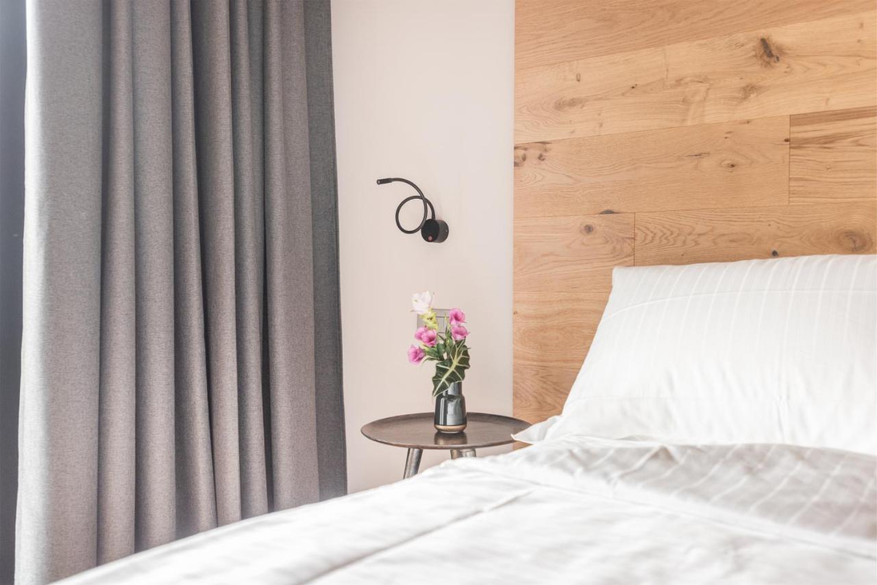 Oleeva Garda Living - Adults Only Bed & Breakfast Riva del Garda Bagian luar foto