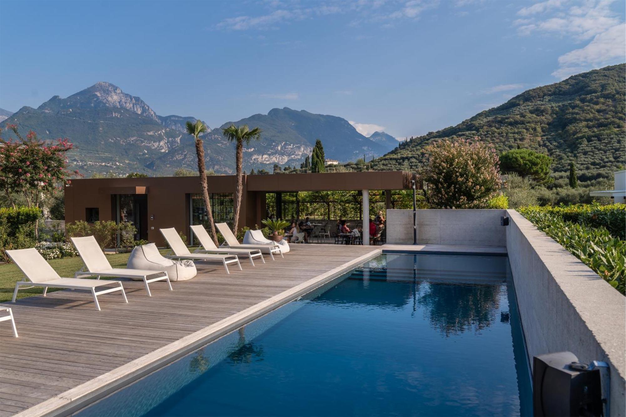 Oleeva Garda Living - Adults Only Bed & Breakfast Riva del Garda Bagian luar foto